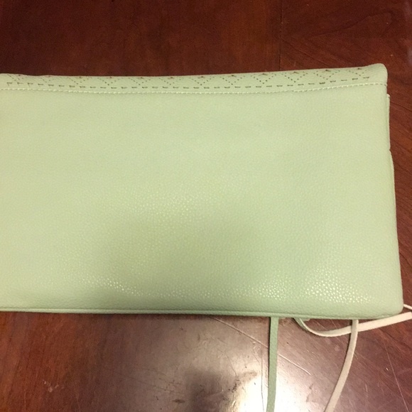 Springtime Clutch - Picture 3 of 5